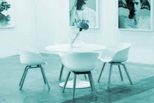 Professional podiums and presentation stands for trade shows